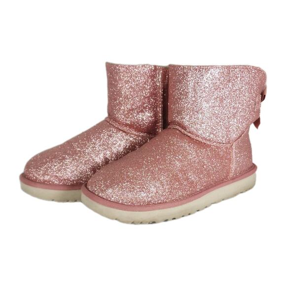 UGG Women's Bailey US7 Pink Gliter Sparkle Sheepskin Lined Bow Short Boots - Picture 1 of 16